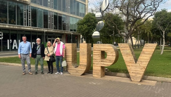 На теріторії Політехнічного університету Валенсії: (зліва-направо) проф. О. ФомІн, проф. С. Гутиря, координаторка проєкту Erasmus+ з боку UPV Олена Таулет Греч, проф. М. Лобачев