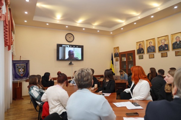 Виступ з вітальною промовою Анатолія Фурмана, директора одного з інститутів Одеської політехніки